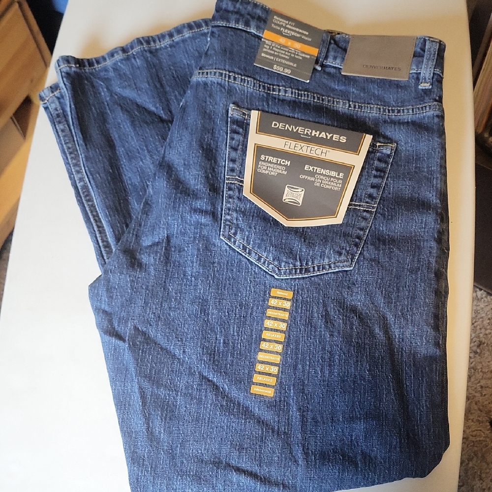 Denver Hayes Relaxed Fit Flextech Jeans, Size 42 x 30, NWT
